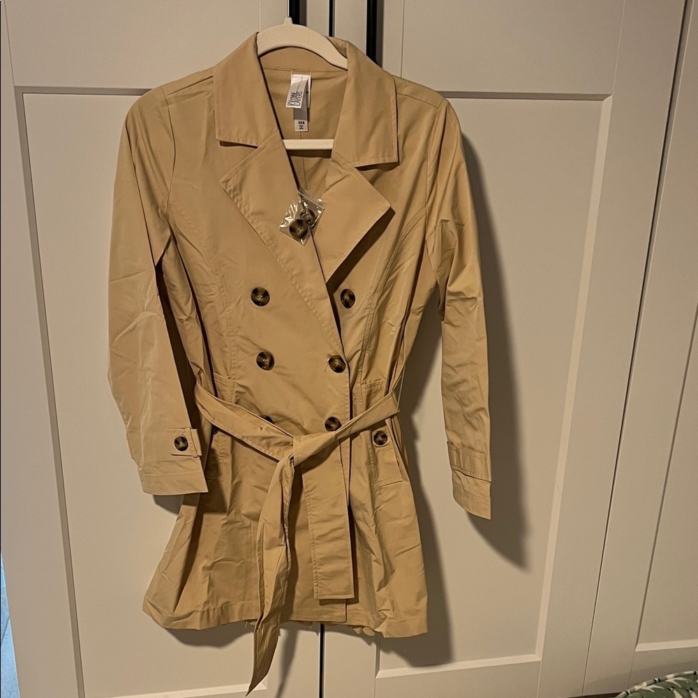 Stylish Women's Tan Trench Coat